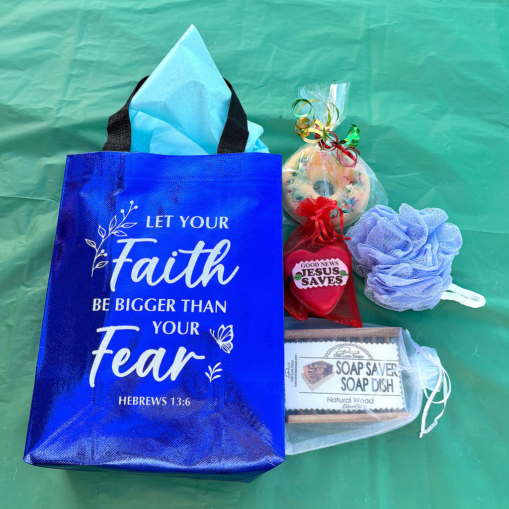 DeeLuxe Christian Gift Bag - Blue - Hebrews 13:6