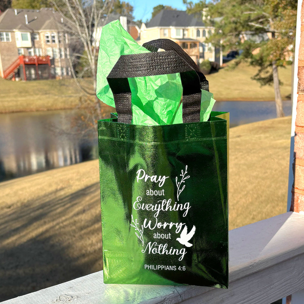 DeeLuxe Christian Gift Bag - Green - Philippians 4:6